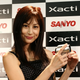 Illustration for article titled Sanyos Xacti DMX-HD1000 is Full HD Video Cam, Silver and Gorgeous